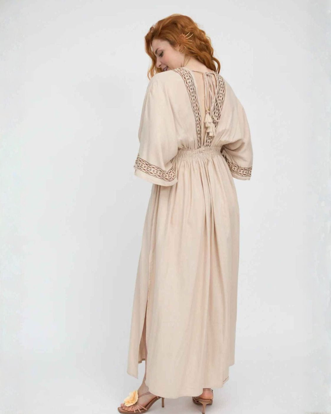 Noor Maxi – Vestido Largo Boho Beige con Encaje | Viscosa Suave