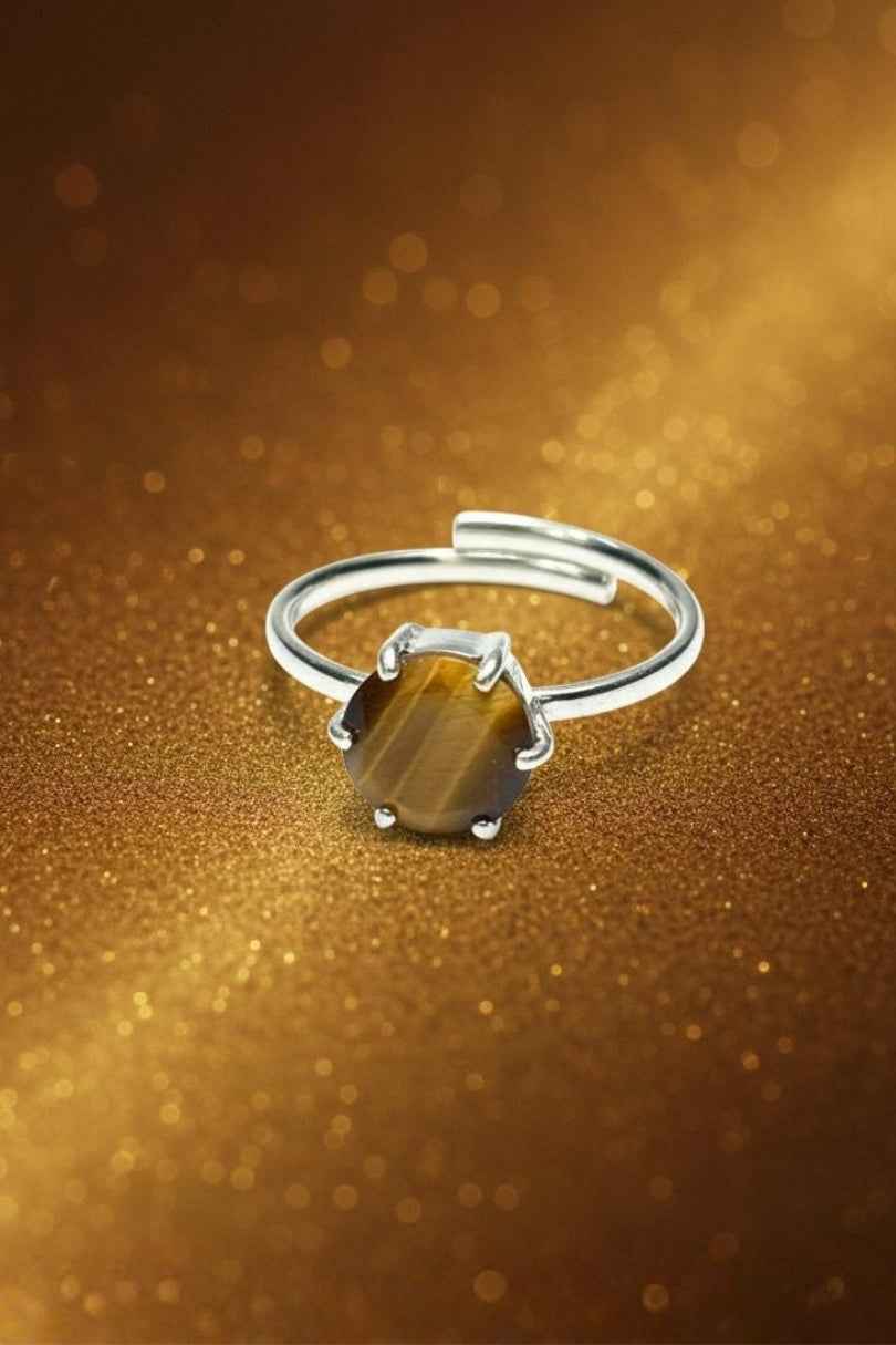 Anillo de plata con piedra ojo de tigre