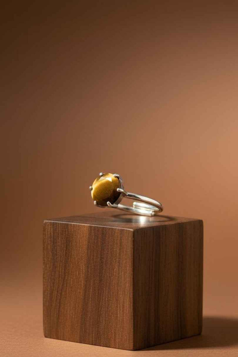 Anillo de plata con piedra ojo de tigre