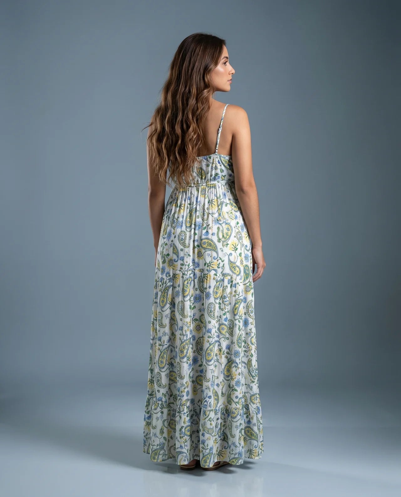 Vestido Murk | Un Diseño Exclusivo que Realza tu Belleza en Cada Paso