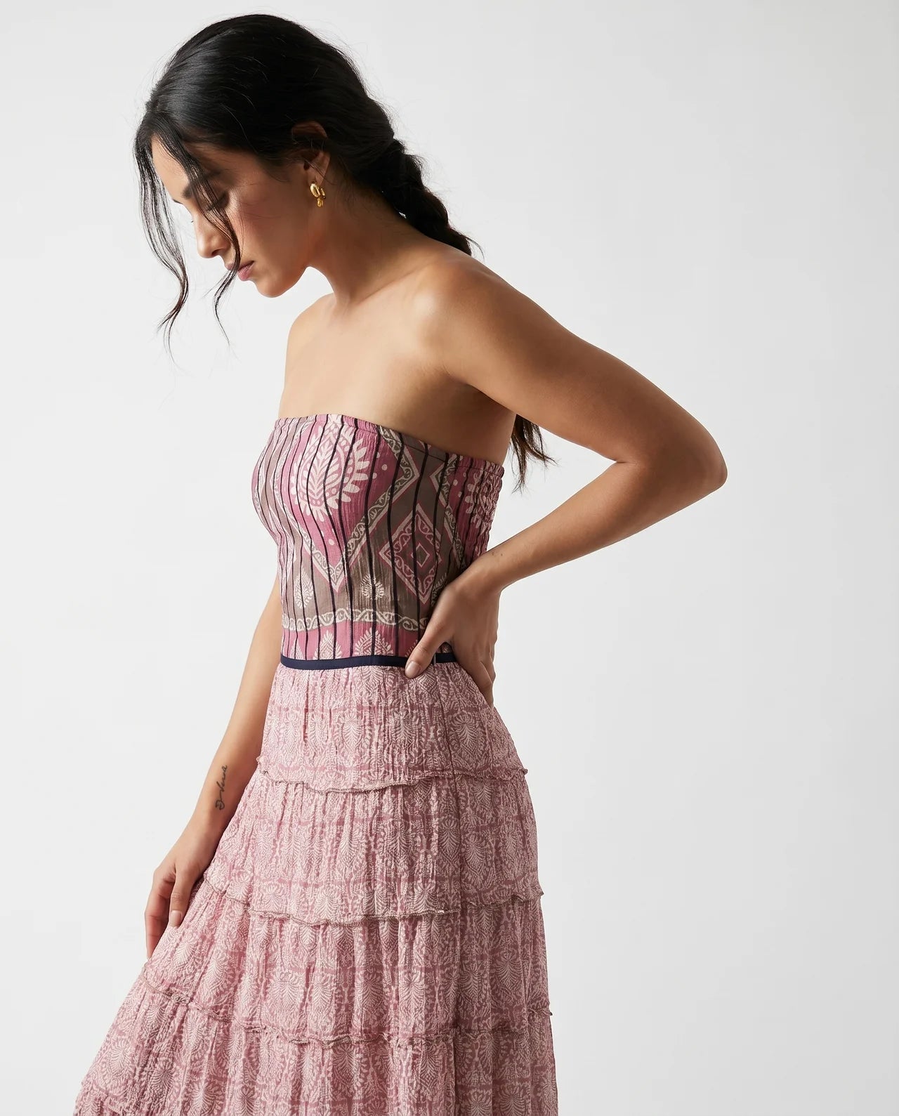 Vestido Évora | La Elegancia Artesanal que Despierta Todas las Miradas