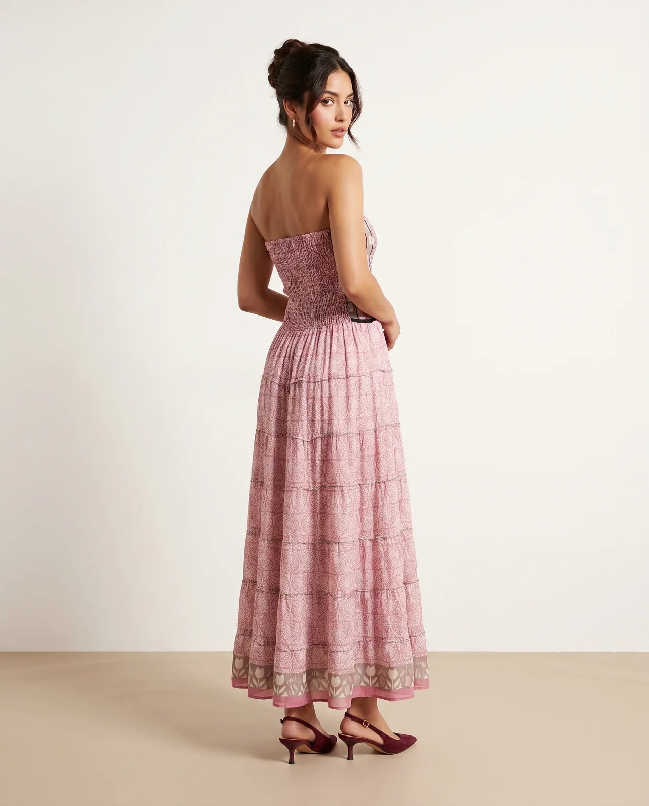 Vestido Évora | La Elegancia Artesanal que Despierta Todas las Miradas