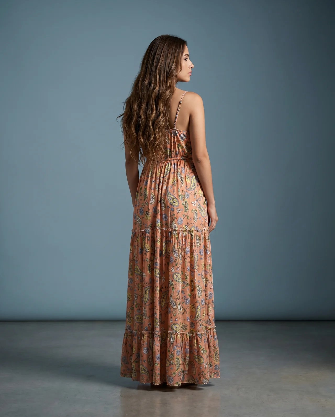 Vestido Murk | Un Diseño Exclusivo que Realza tu Belleza en Cada Paso