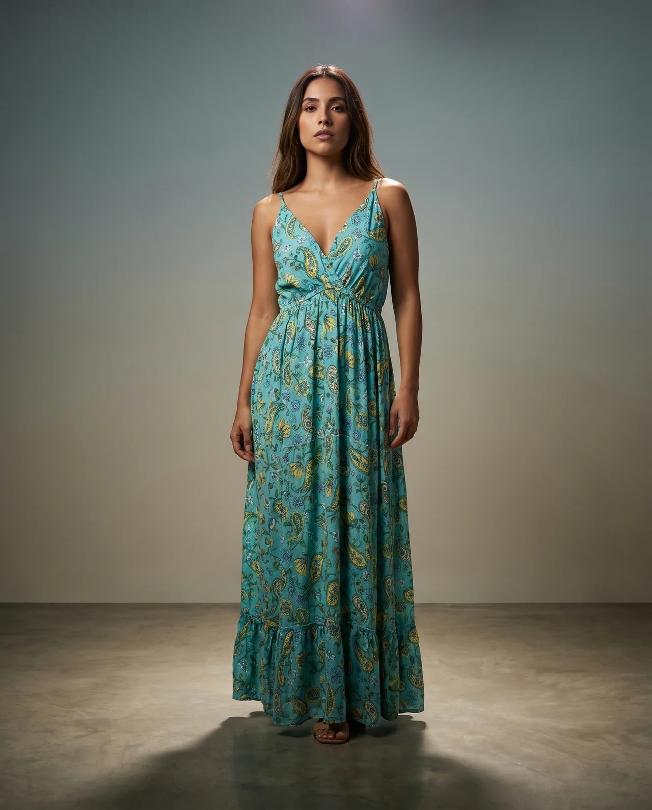 Vestido Murk | Un Diseño Exclusivo que Realza tu Belleza en Cada Paso