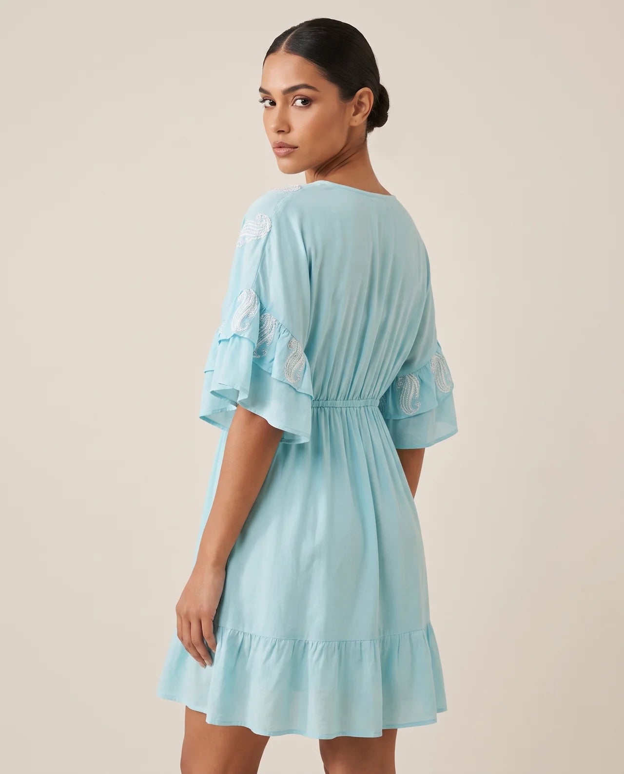 Vestido Azahara | La Elegancia Bohemia que Realza tu Belleza Natural