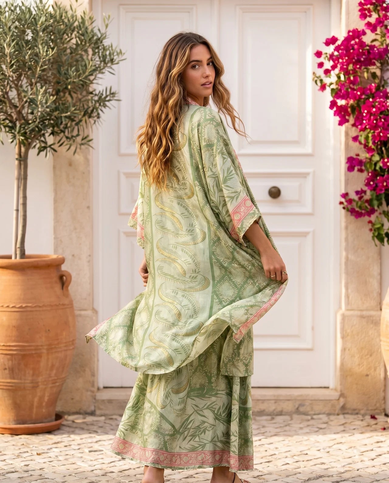 Alma de Seda-El conjunto de seda más favorecedor para sentirte elegante, cómoda y segura cada día