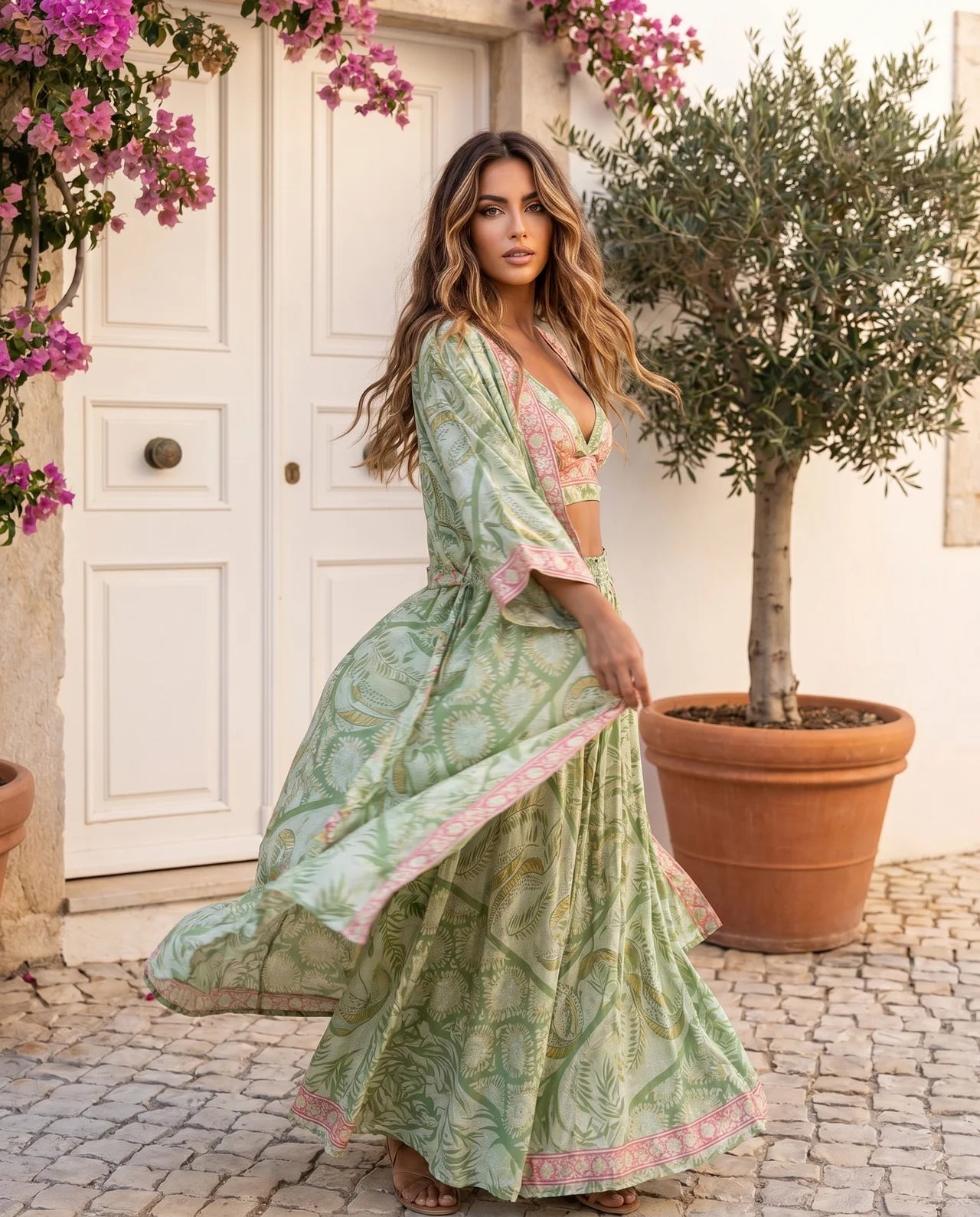 Alma de Seda-El conjunto de seda más favorecedor para sentirte elegante, cómoda y segura cada día