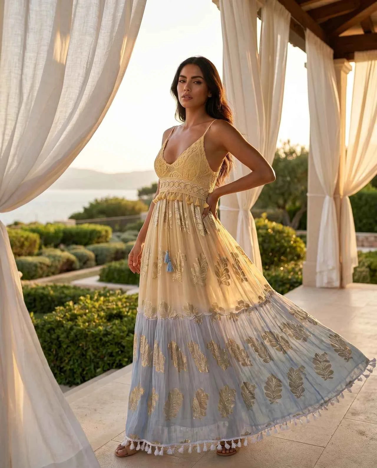 Vestido Nuora | Brillo y Elegancia en Lurex Diseñado para destacar con un acabado luminoso y sofisticado que realza tu estilo en cualquier ocasión.