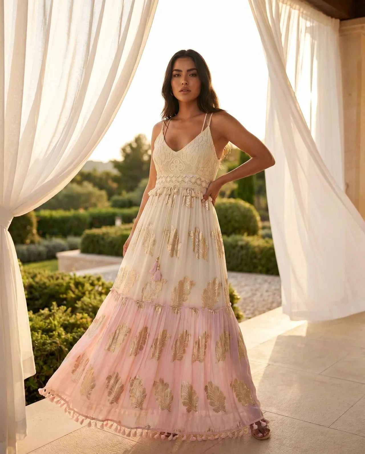 Vestido Nuora | Brillo y Elegancia en Lurex Diseñado para destacar con un acabado luminoso y sofisticado que realza tu estilo en cualquier ocasión.