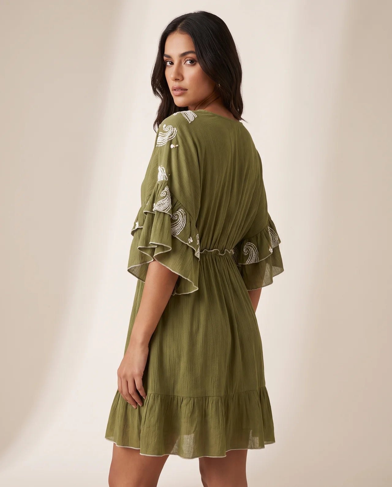 Vestido Azahara | La Elegancia Bohemia que Realza tu Belleza Natural